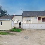 Ensemble immobilier composé de 2 maisons et 4 box