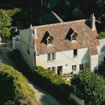 Magnifique demeure du 16ème siècle, ayant appartenu au seigneur local, le capitaine Marc Papillon, avec 4 suites parentales...