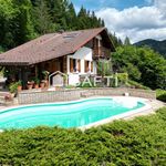 Chalet, 98 m² ,5 pièces ,3 chambres,terrasse, piscinne, dépendance.