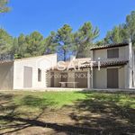 Villa 135 m² sur 8000 m² de terrain avec piscine, tennis et vue dégagée – Quartier recherché