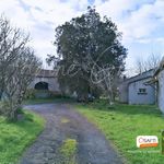 42 hectares de forêt entourent cet Ancien corps de ferme avec Etang