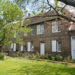 Charmante maison de 4/5 chambres avec dépendance, école et commerces à pied