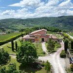 Oratino, large spaces in a villa on the Molise hills