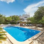 Superb south facing 4 bedroom detached villa with large pool