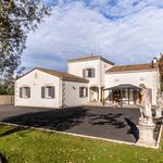 Villa de 232 m² dans le charmant village de Mouthiers-sur-boême