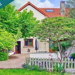 Beau jardin arboré et fruitier, terrasse ensoleillée !