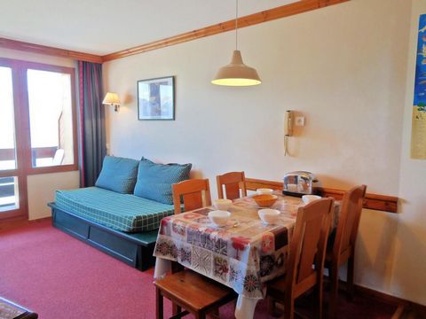 The Residence Le Rami is located in Les Coches next to the ski slope that leads to Montchavin and around 700 m from the shops, ski school and nursery. There is a large ice rink near the residence which offers late night opening several times during t...