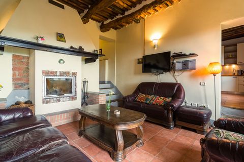 Why stay here? Set upon the green hills of Malocchio, this holiday home is in Pescia, Tuscany, and is perfect for a large family or a group. It comes with a shared swimming pool to spend an exotic vacation. The home also has central heating for your ...