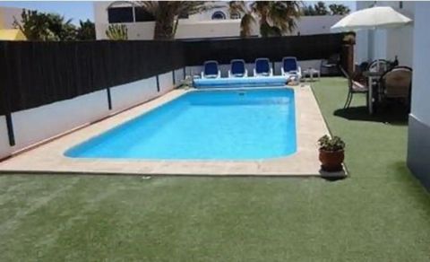 Fuerteventura, Canary Islands. Near the Natural Park of the Dunas de Corralejo is this wonderful villa with pool and private garden that has 4 bedrooms, 3 bathrooms, kitchen and living room. The villa is located on the second line to the sea and has ...