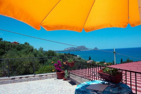 In this beautiful holiday home in Torre Colonna-Sperone near Palermo you can spend a carefree holiday by the sea. Couples, friends and families will find their perfect Sicilian holiday home here with a dream view from the terrace and just a 4-minute ...
