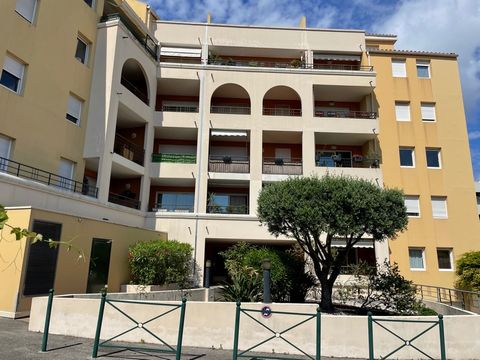 Dpt Var (83), La Seule-Sur-Mer, à vendre appartement T2. 48m2. 2 Balcons