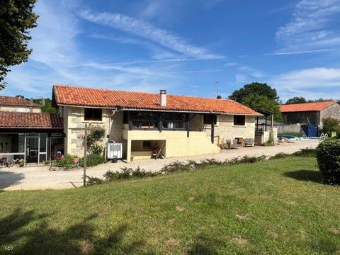 A very interesting property which currently offers 2 independent accommodations and the opportunity to renovate an independent property on the grounds for rental / gîte / guests. One accommodation is upstairs and one on the ground floor which have se...
