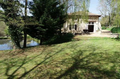 Peace, calm and tranquillity. This superb business and home is set in an ideal situation to offer you and your clients a wonderful experience. Renovated and developed with no expense spared. The property comprises bar with restaurant,3 gites properti...