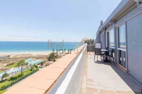 1 bedroom apartment on the 11th floor with the best views over Três Irmãos Beach, in the Alvor Atlântico Building, 2 minutes walk from the beaches of Alvor. The comfortable property includes a bedroom with built-in wardrobe, 1 bathroom with bath, ful...