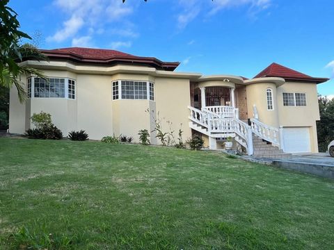 Gorgeous home on well-fruited half acre in upscale Clifton Gardens, Mandeville. This home sits on a large land space of lawns and trees galore including pear, breadfruit, banana, apple, lemon, ackee, mango orange, tangerine, chocho, gungo. With a stu...