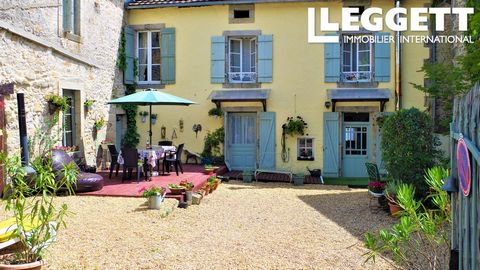 A27022JES87 - This village house is abundant in natural light and has an easy to maintain courtyard of 104 m2. It is situated in a small and friendly village in the heart of the Périgord Limousin Natural Park. There is an attached second house which ...