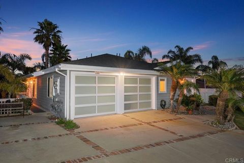 Idyllically located west of the 101/ PCH and a few hundred feet from the ocean and the coveted beachfront street of Neptune. Situated less than one block away from the newly revitalized Leucadia 101 Corridor, renowned for its eclectic mix of trendy r...