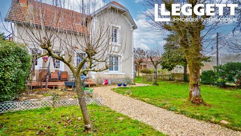 A18298SUG24 - This property of pleasing proportions is situated close to the banks of the Vézère and was once a farmhouse with a large tobacco barn in which the slats in the walls originally for aeration, can open in summer allowing sunlight to filte...