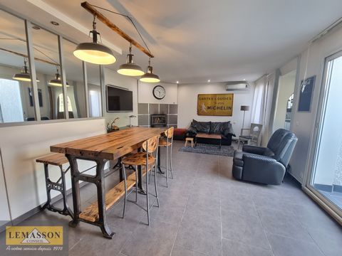 Ideally located in the La Folie district of Bobigny, near Romainville and Noisy-le-Sec, quiet, close to schools, 18 min walk from Bobigny Pablo Picasso metro station line 5, 14 min walk from tram T1 and 3 min walk from the future Bobigny - La Folie m...