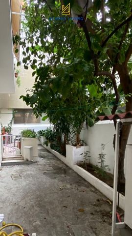 KATO PETRALONA Excellent apartment of 70 sqm for sale. It is located on the 3rd floor of a well-kept apartment building from 1973. It consists of two bedrooms, living room, kitchen, bathroom. It is airy, bright, spacious. It has oil central heating a...