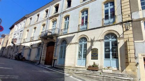 RENOVATED BUILDING FOR ALL KINDS OF PROJECTS Aurignac historic center, Rare, ideal rental investment building. Total surface area 365 m² and 325 m² useful on 3 levels. Currently there are two small commercial workshops in place on the ground floor; 3...