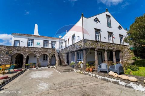 Welcome to this magnificent property located in the heart of the stunning island of São Miguel in the Azores, in a quiet and serene area of the village of Povoação. Surrounded by the purest nature that characterizes São Miguel, the property offers a ...