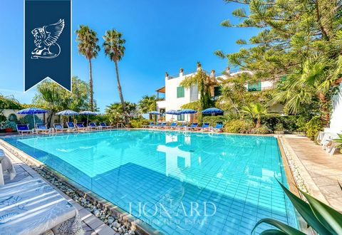 This charming villa with a pool and a panoramic garden is for sale in Ischia. Located on the west side of the island, this villa stands in the middle of beautiful vineyards and fragrant lemon groves. From its garden and its panoramic terraces we can ...