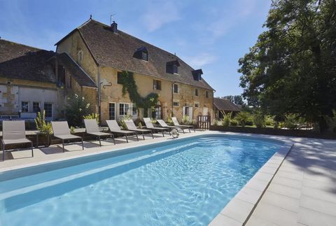 REF 18612LV - POLIGNY SECTOR - Located in the heart of a vast 9,000 m² green park, this private, family-run hotel dating from the 18th century and starred since 2021, will seduce you with its bucolic setting and its remarkable architectural heritage....