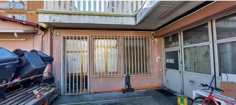   LOT 3: warehouse with mezzanine, of about 163 square meters, currently leased to the aforementioned restaurant. Real Estate Registry – Municipality of San Donà di Piave (Code: H823) – Via Carlo Vizzotto n. 58 – Sheet 49 – Map 430 - Subordinate 36, ...