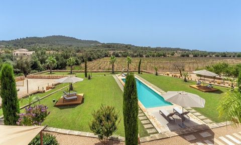 EXKLUSIV Große Luxusfinca mit eigenem Weinberg in TOP Qualität Private Placement Properties - steht für Beratung beim Kauf. Wir bieten Ihnen Zugang zu allen Immobilien auf Mallorca. Mit uns kaufen Sie auf Wunsch Ihr Traumdomizil auch fertig renoviert...