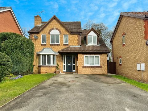 A well-appointed detached family home set within an extremely popular residential location in Bawtry. The property has been converted and renovated in recent years by the current owners and is finished to a high standard throughout. The spacious livi...