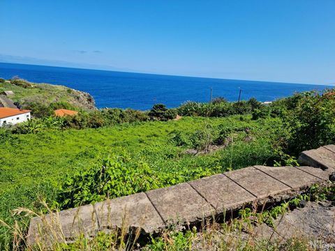 Located in Santa Cruz. Land with Sea View for Construction of Villa Are you looking for the perfect place to build your dream home with a breathtaking view of the sea? We have exactly what you need! We present a privileged plot, located in a coveted ...