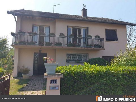 Mandate N°FRP155625 : House approximately 109 m2 including 6 room(s) - 4 bed-rooms - Garden : 730 m2. Built in 1978 - Equipement annex : Garden, Terrace, Balcony, Loggia, Garage, parking, double vitrage, cellier, Fireplace, combles, Cellar - chauffag...