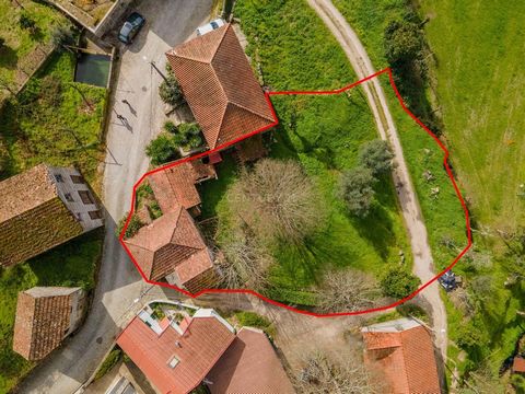 Discover your own piece of paradise at this charming property situated in Lomba, Amarante. With a gross construction area of 152 m2 and set on a plot of 965 m2, this is the opportunity you've been waiting for to build your dream home or invest in an ...