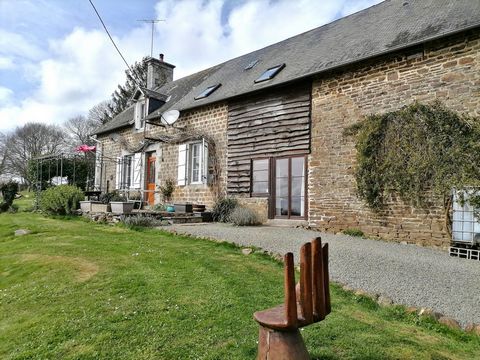 In the countryside of ROMAGNY, beautiful tastefully renovated farmhouse comprising on the ground floor: entrance/hallway, living room (approx. 25m²) with fireplace and wood stove, laundry room, bathroom water with toilet, fitted and equipped kitchen ...