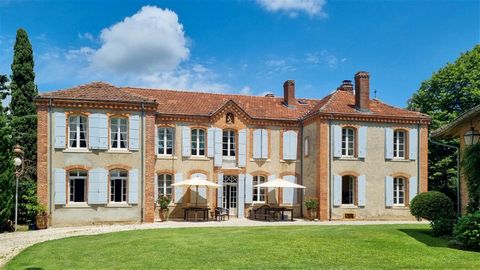 Exceptional historical country manor house with breathtaking panoramic mountain views. Tastefully renovated to the highest standards, every care has been taken to create a luxurious home whilst maintaining the historical integrity of this beautiful b...