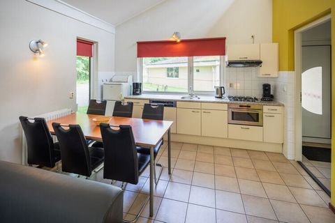 The single floor and adjoining bungalows are spread over the park. The accommodations are all comfortable and furnished with care, and equipped with a DVD player and wireless internet (for a fee). You have the choice of various types, namely a 4+2 pe...