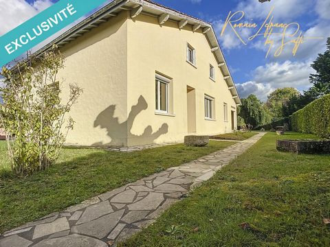 Romain LEFRANC invites you to discover EXCLUSIVELY this charming house from 1965, with an area of ??approximately 200m2, nestled in the heart of a peaceful village between Marmande and Bergerac, near EYMET. This property offers an ideal living enviro...
