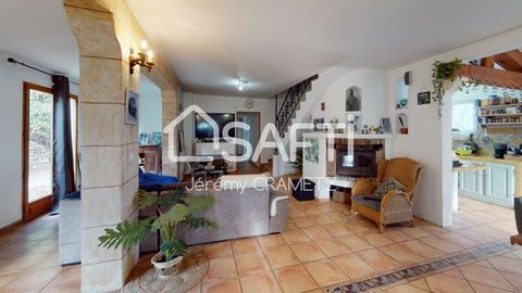 Superb Property of 193 m² with Swimming Pool, Dominant View and Second Accommodation Are you looking for a spacious house with commanding views, a magnificent swimming pool and the possibility of generating additional rental income? This 193 square m...