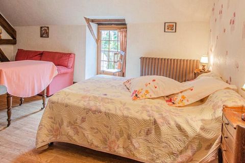 Dieses charmante zweistצckige Haus bietet Platz f�r bis zu 6 Personen und verf�gt �ber 2 Schlafzimmer, darunter ein Doppelbett, dessen Betten bei der Ankunft bezogen sind. Das Wohnzimmer verf�gt �ber 2 Einzelbetten und bietet somit viel Platz f�r Fam...