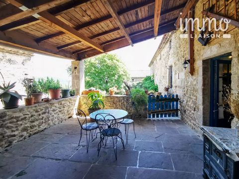 Exceptional in southern Ardèche: * On 9306m² of land, including 2 gardens worked in Nature & Progrès for more than 20 years, 10min from Largentière with a view of the Massif du Tanargue and at the crossroads of various hiking trails, 10 guest rooms i...