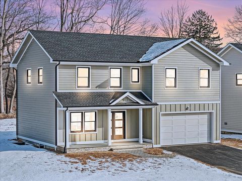 New Construction. ONLY 2 Homes are currently available in Phase 2 of Little Flower Estates overlooking Hollow Brook Golf Course. Built by one of Westchester's Premium Builders, this 4 Bedroom / 2.5 Bathroom Colonial is perfectly situated at the end o...