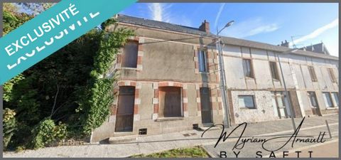 UNIQUE ! New! Exclusive ! Great opportunity with this real estate complex to renovate ideally located opposite the Place du Champ de Foire in the town of Dun-Le-Palestel, 15 minutes from the town of La Souterraine with its SNCF station (Paris-Toulous...