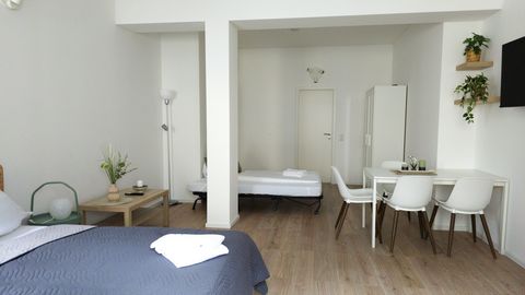 STILVOLL WOHNEN: Modernes Studioapartment im Herzen von Schwandorf. Ihr perfekter Ausgangspunkt für Erkundungstouren durch die Stadt und Umgebung.