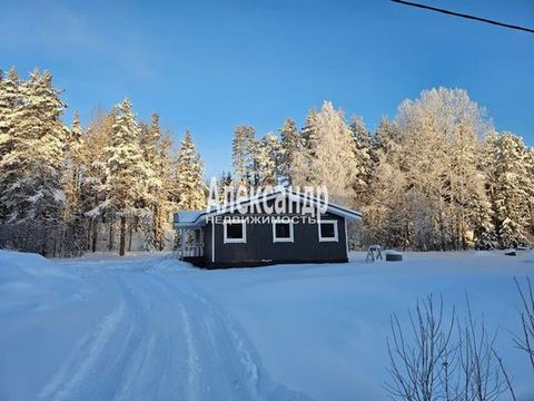 1701960 Приглашаем Вас оценить все преимущества жизни в новом доме, расположенном в городе Лахденпохья всего в 2 км от центра города! Это место идеально сочетает в себе уединение и комфорт современного жилья на 15 сотках земли. Особенности данного до...