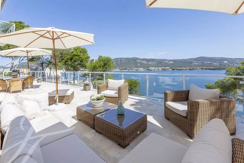 Luxury villa with direct access to the sea in Palmanova. This completely renovated villa in 2020 is located on the seafront in Palmanova and has a comfortable private access to the sea, so you can enjoy a swim at any time of the day.The views are spe...