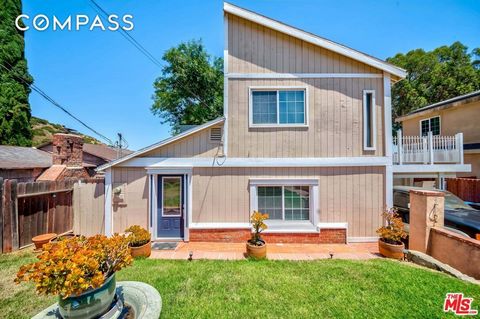 Welcome to 9516 Dennis Way, a serene retreat nestled in the tranquil area of Chatsworth. This peaceful three-bedroom, two-bathroom home offers 1,620 square feet of comfortable living space, with a perfect blend of rural charm and city convenience. Up...