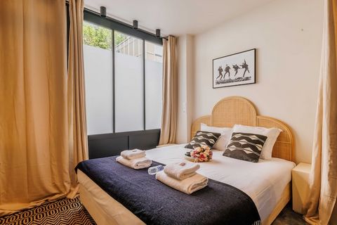 Le Magnifique Appartement 1BR4P - Sacré Coeur Montmartre est situé dans le 18ème arr. Quartier de Paris, à moins de 1 km de la station de métro Pigalle, à 12 minutes à pied de la salle de concert La Cigale et à 1,9 km de l'Opéra Garnier. L'établissem...