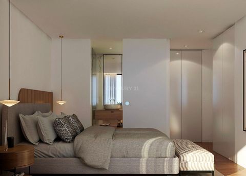 Discover your new home in Matosinhos Sul! We present to you a charming apartment in Condomínio Nautilus IV, a modern construction by the prestigious MCaetano, which represents the best in comfort and practicality. Located just a few steps from the be...