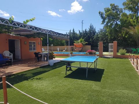 Detached villa in El Chorro. Detached house of 90 m2 in a plot of 29000 m2 very close to the Caminito del Rey and only 5 km from the visitor centre of the Caminito. Surrounded by nature, forests and beautiful landscapes. This property has 3 spacious ...